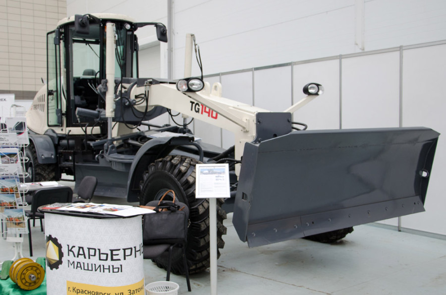 Автогрейдер RM Terex TG140 Автогрейдер RM Terex TG140